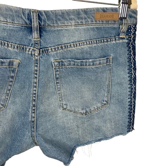 Blank NYC Embroidered Denim Hiker Shorts in Free-Bee Cutoff Raw Hem NWT Size 28 - Picture 15 of 16